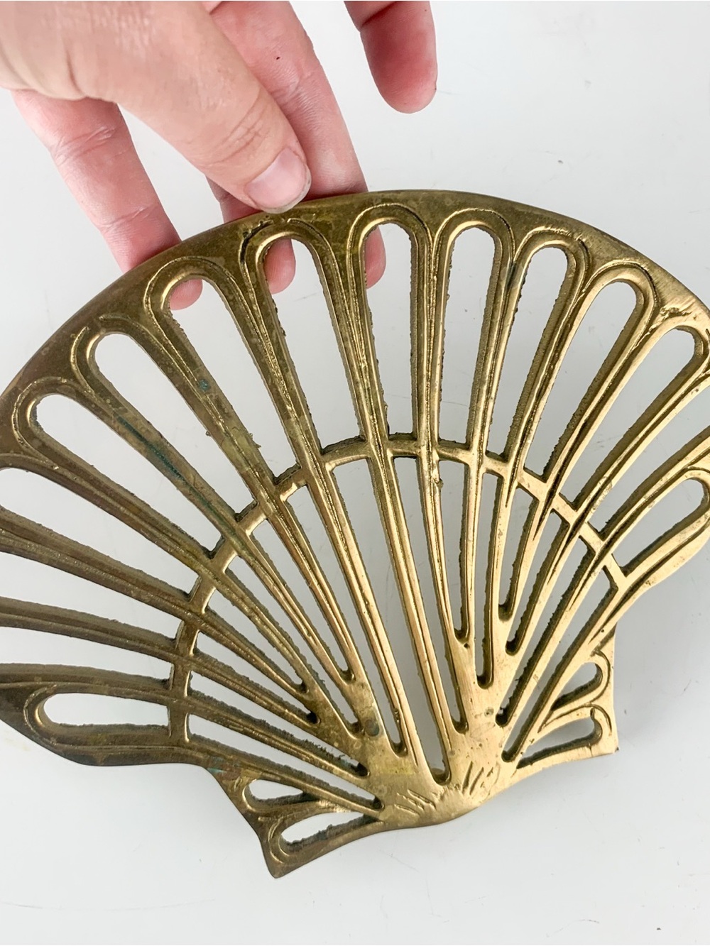 Vintage Nautical Sea Beach Motif Scallop Clam Shell Brass Hot plate Trivet
